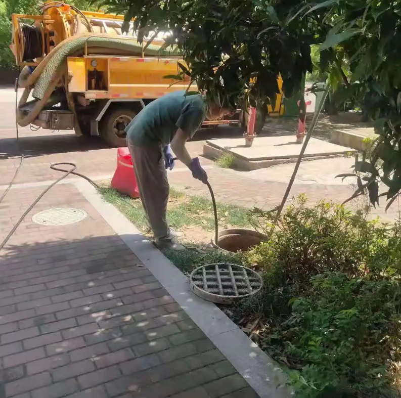 庄浪市政排污管道清淤疏通——专业团队，让您全程省心！