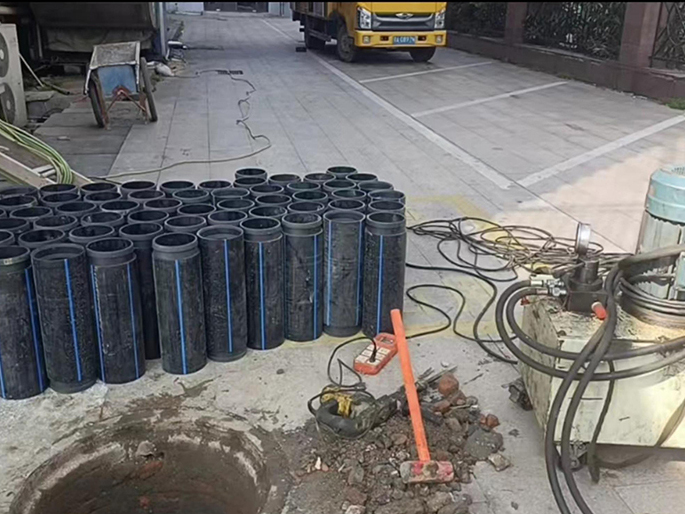 庄浪PE置换管厂家 DN315置换管 非开挖管短管置换